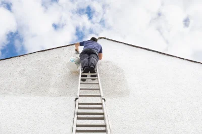 Peinture extérieure aux Tourrettes — façades et ravalement